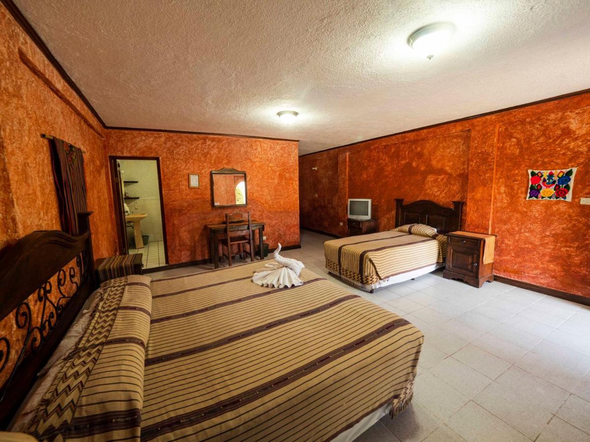 Hotel Tiosh Abaj Сантьяго-Атітлан Екстер'єр фото