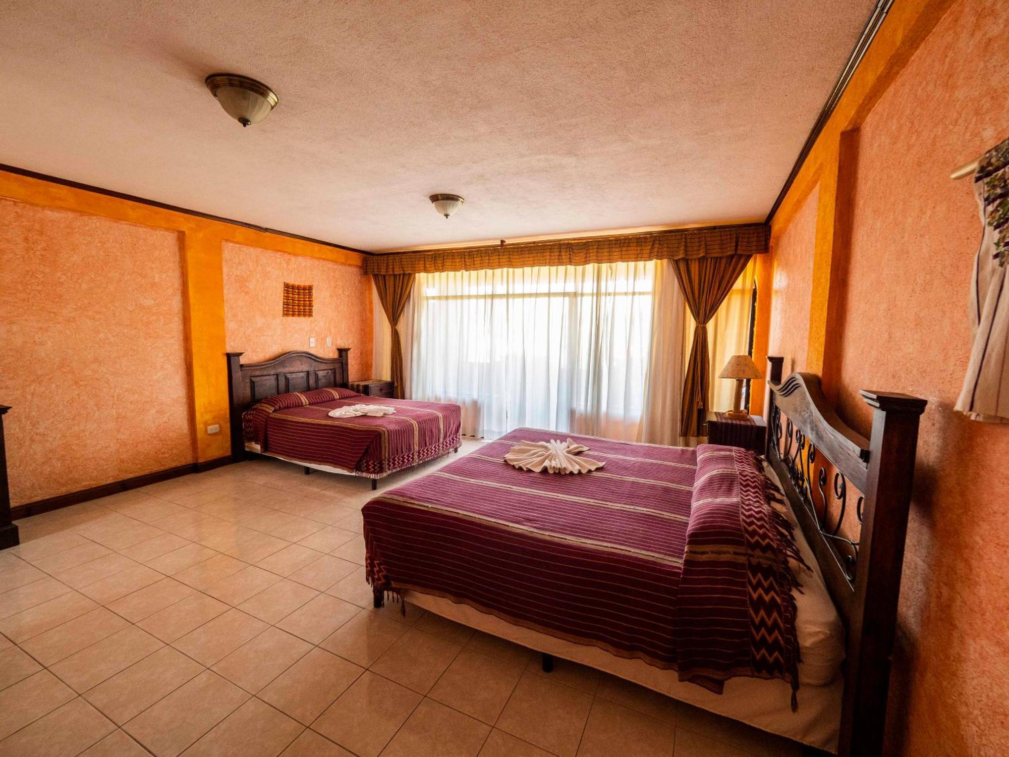 Hotel Tiosh Abaj Сантьяго-Атітлан Екстер'єр фото